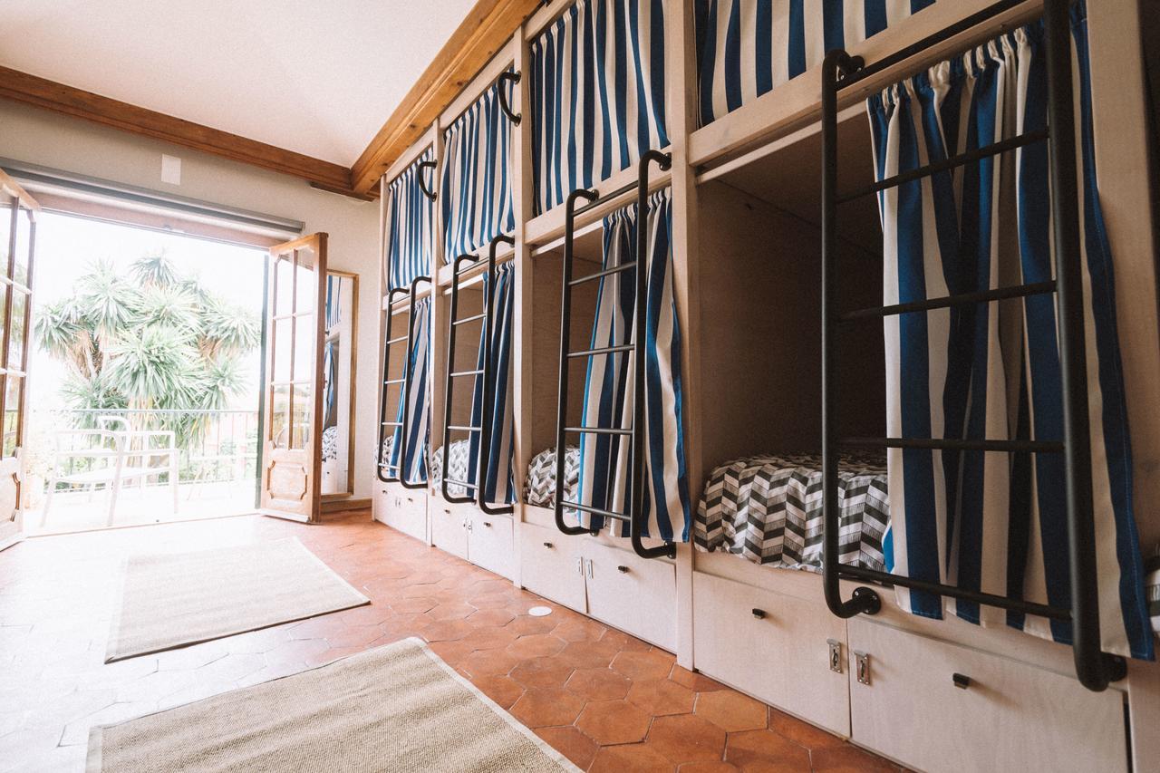 Hostal Way & Surf Camp Cascaes