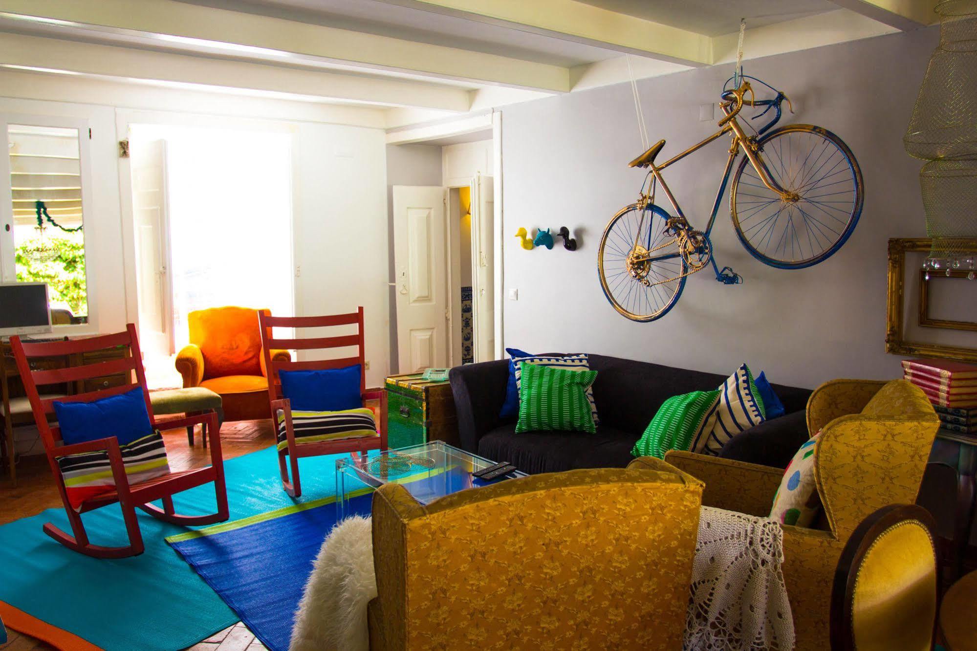 Way & Surf Camp Hostal *